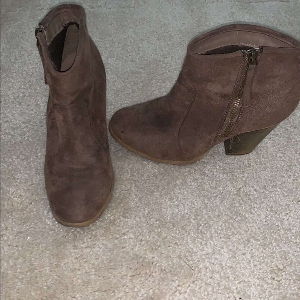 Tan crushed velvet booties